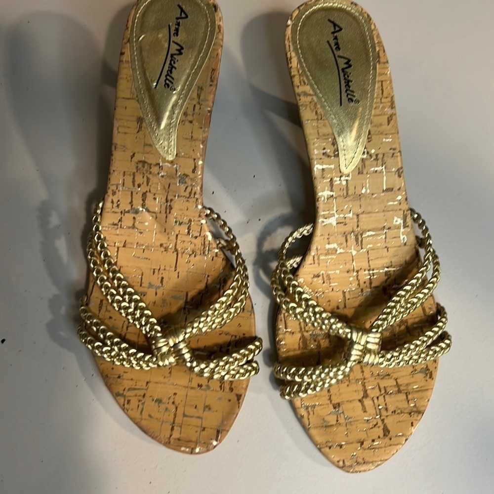 Anne Michelle Gold Braided Cork Sandal Heels Size 9
